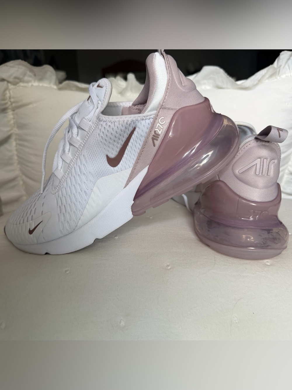 Nike Air Max 270 Women’s 9.5 White/Smokey Mauve/ Black/Platinum Violet